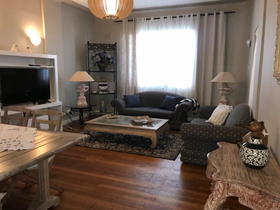 To Let 3 Bedroom Property for Rent in Sea Point Western Cape